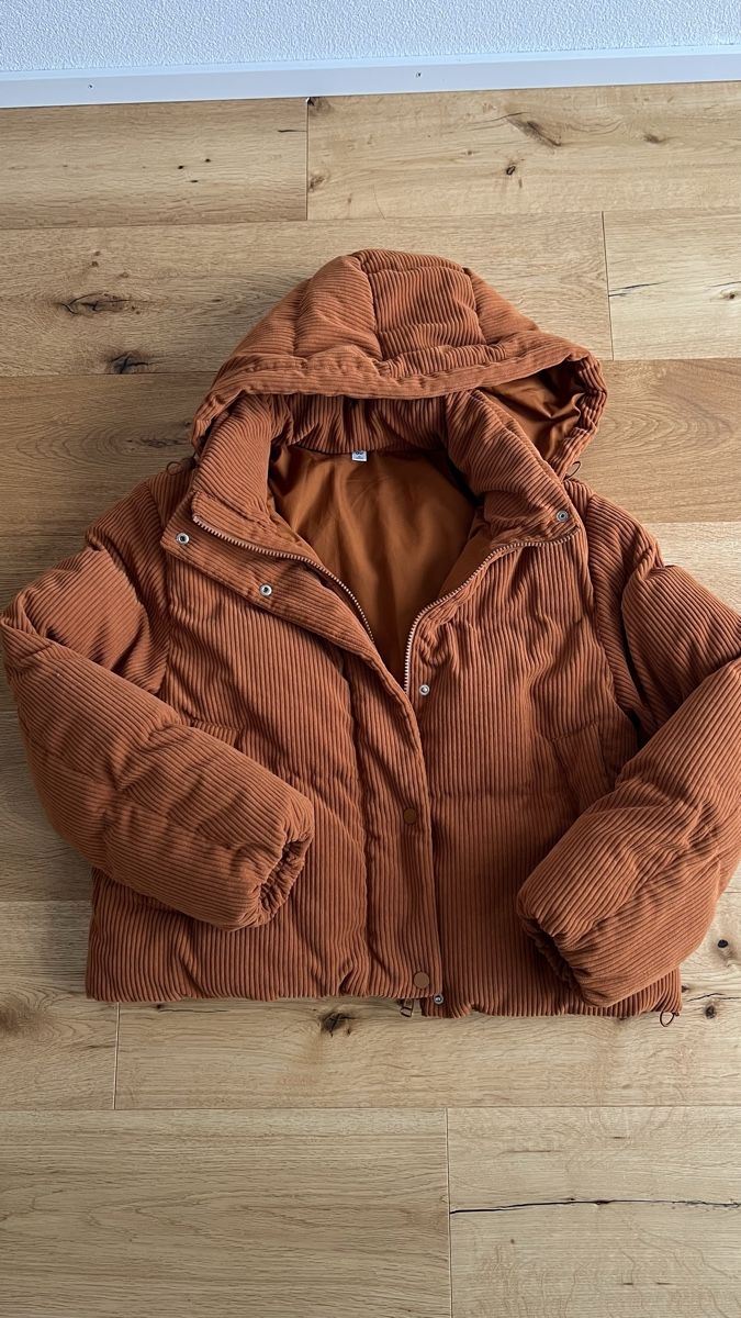 Giacche: Damen Kordjacke Winter – Usato da Roggwil BE venduto da and_sl26