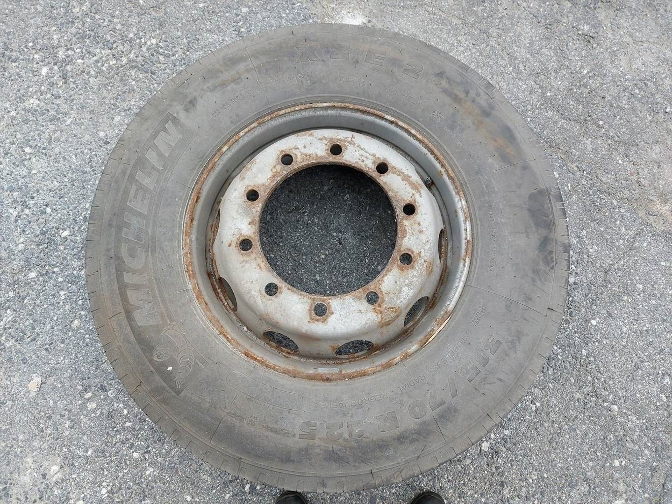Michelin Pneus & Kompletträder: Komplettrad – Gebraucht aus Reichenburg von T864RX