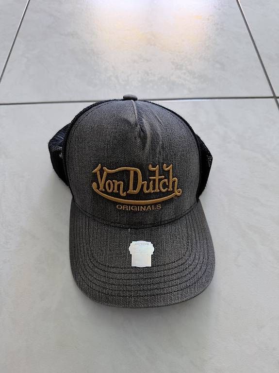 Chapeaux, bonnets & casquettes: Von Dutch Cap  – D'occasion à Urtenen-Schönbühl par ninociotti