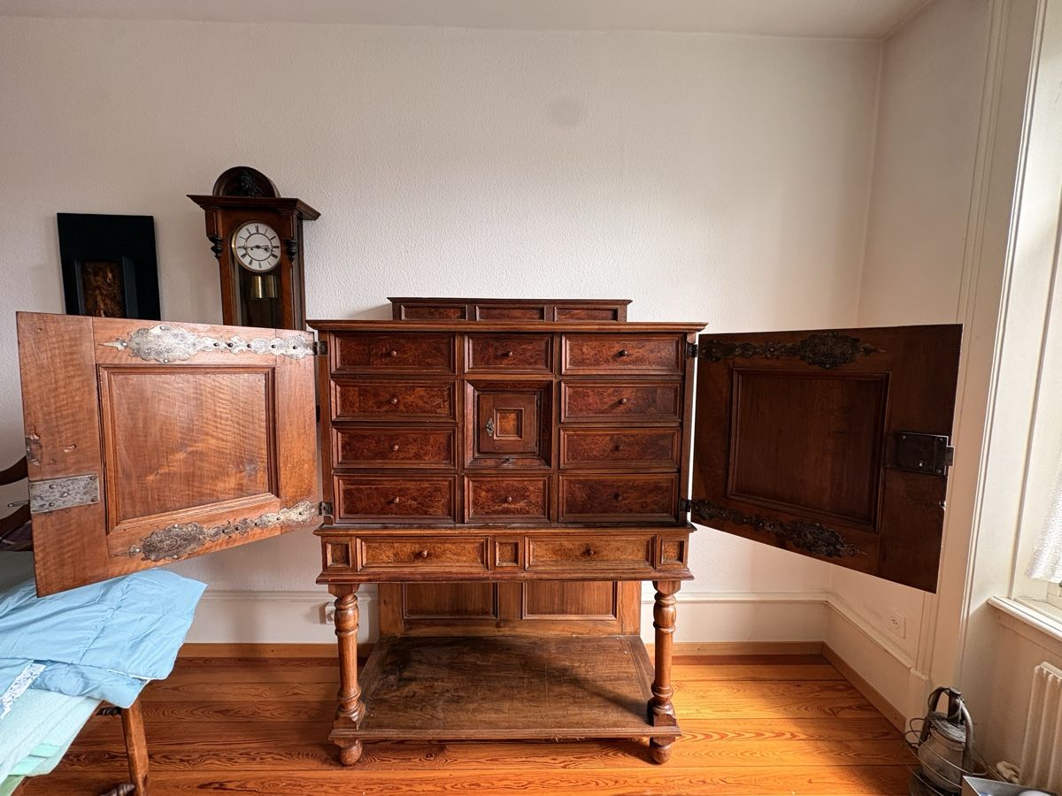 Commodes: Meuble de notaire – D'occasion à Fribourg par mar_8s8b 2