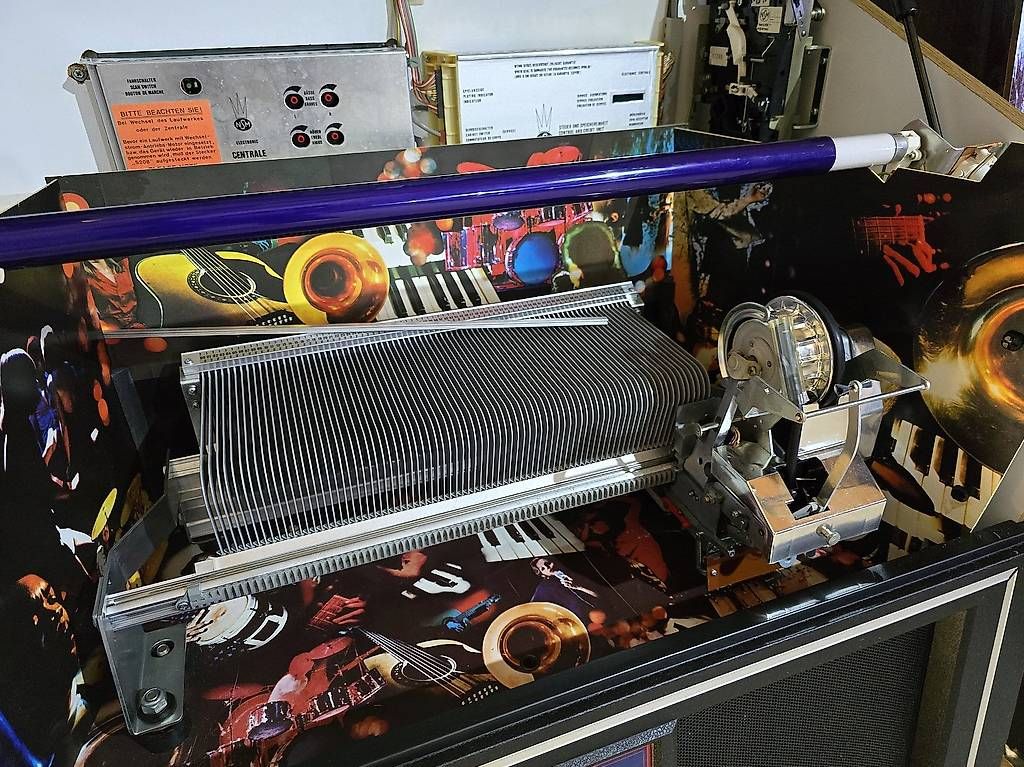 Jukebox: 2x Jukeboxen inkl. Platten – Usato da Grosswangen venduto da LUNI_Classic_Cars 2