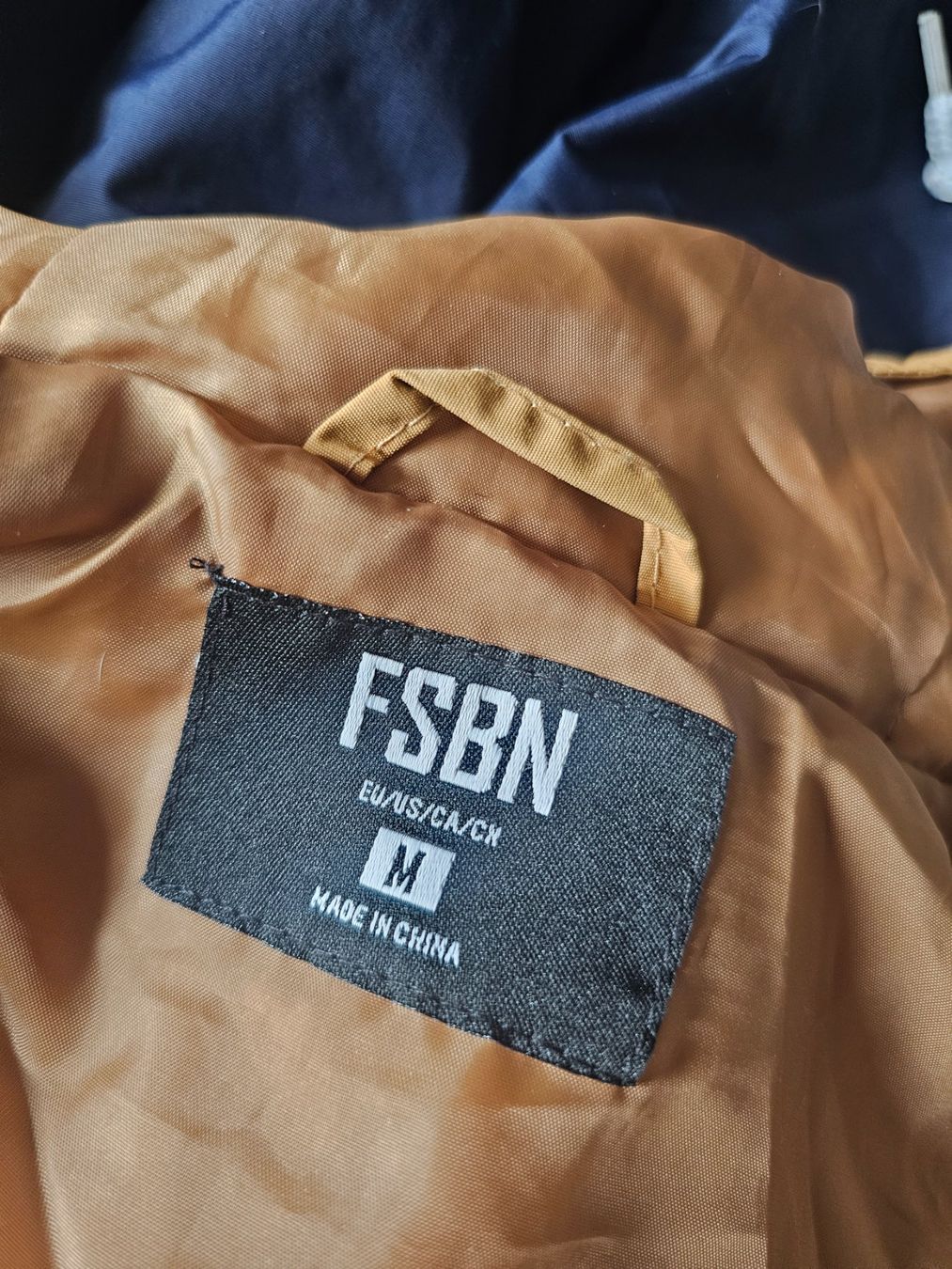 Giacche: leichte Jacke / Windjacke Gr. M FSBN Colorblock – Usato da Füllinsdorf venduto da Sunnebliemli7 2