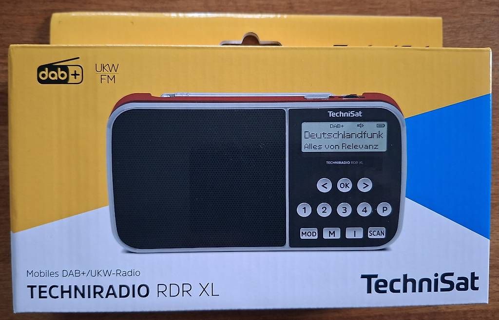Radio: Radio portatile con funzionalità DAB+ e FM  – Usato da Massagno venduto da Coccinella7