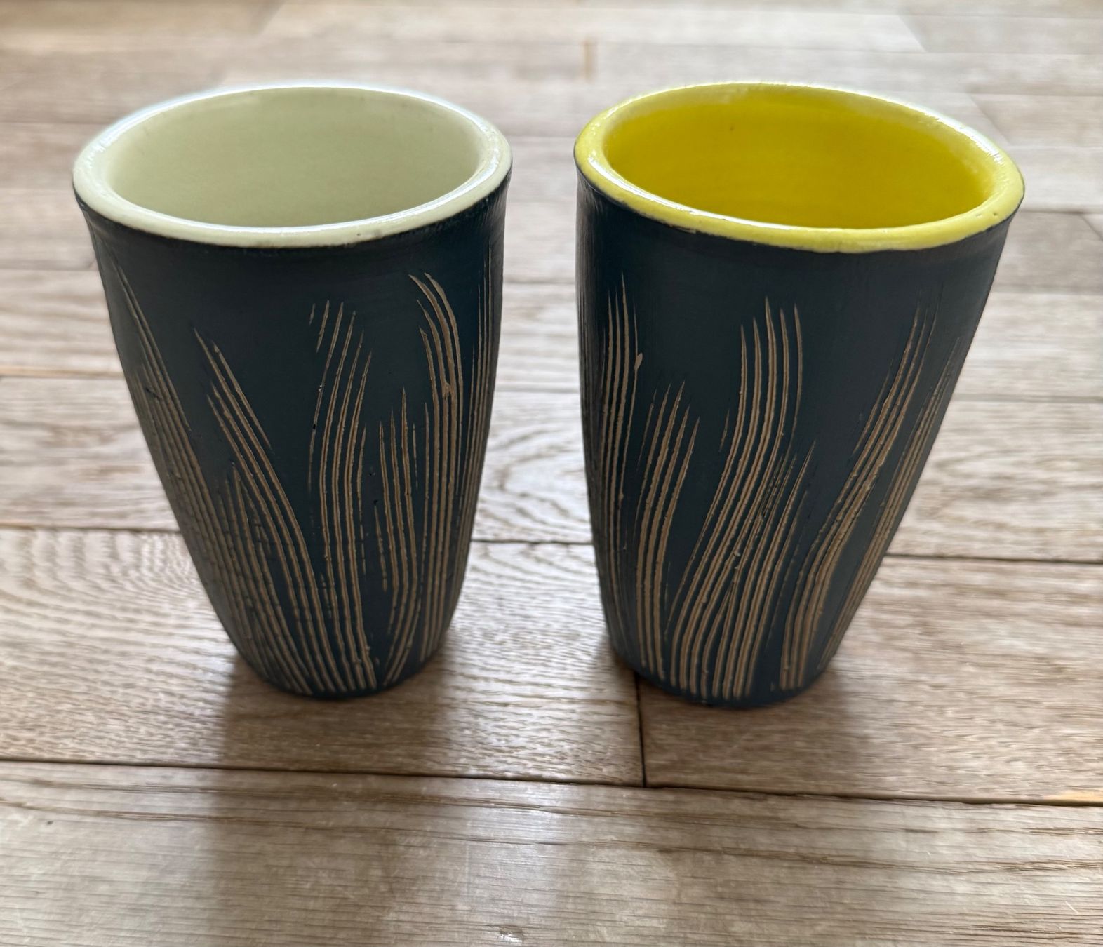 Tazze: Handgearbeitete Keramikbecher – Usato da Luzern venduto da Mamutpe 1