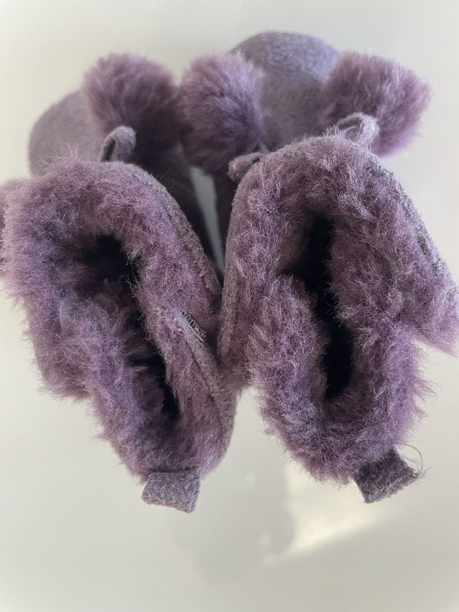 C&A Scarpe per ragazzi: Warme Babyschuhe Gr. 17/18, Lila, mit Bommel – Usato da Freidorf TG venduto da nad_fxh7 2