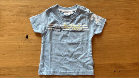 Süsses Mini-Kids T-Shirt Grösse 74/80, nie getragen.