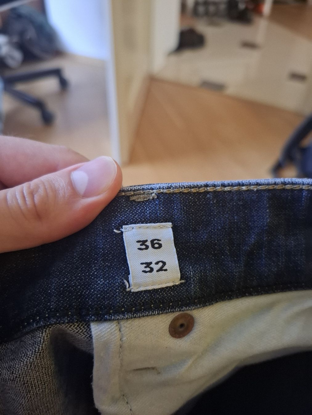 Jack & Jones Jeans: Jack and Jones Loose fit dunkle Jeans – Gebraucht aus Bottmingen von Huschen 2