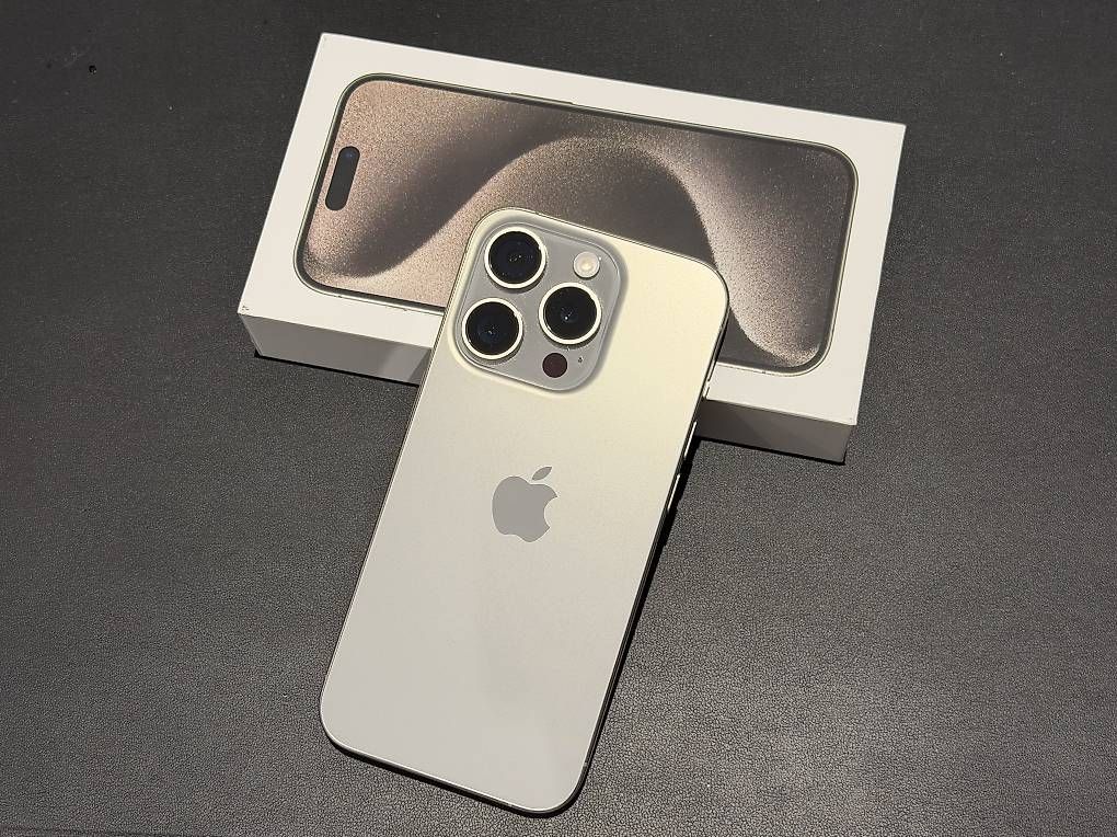 Telefoni cellulari / Smartphones: iPhone 15 Pro Natural Titanium  ottimo stato, batteria 88% – Usato da Biasca venduto da Alan_p1980 2
