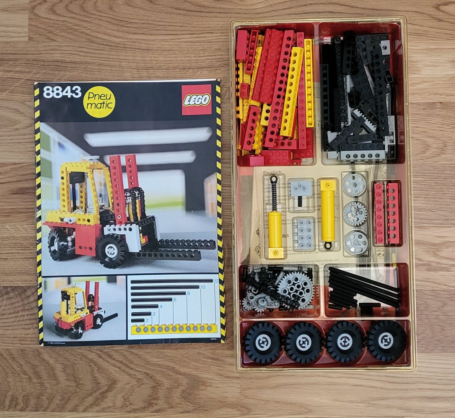 Technics Baukästen: Lego Technic 8843 Pneumatic Gabelstapler – Gebraucht aus Flaach von Thoemeli2 3