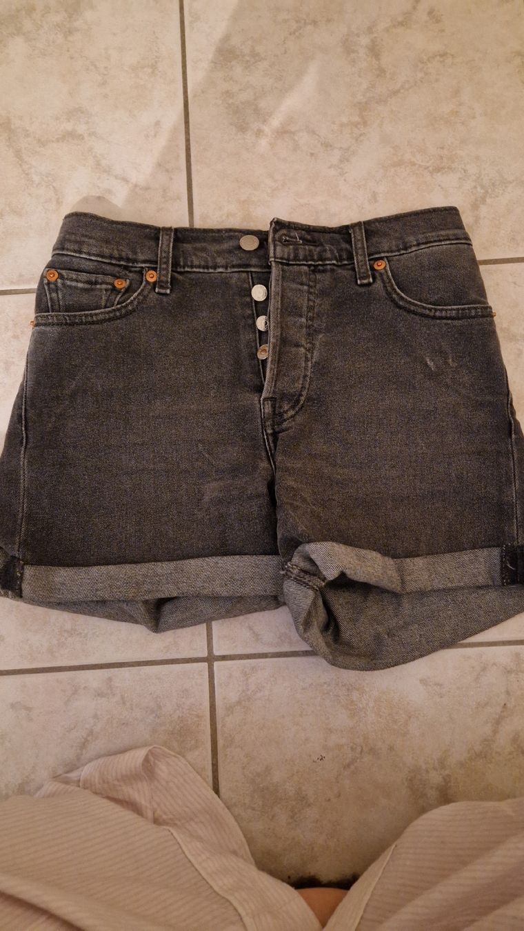 Levi's Jeans: Short Levi's taille haute – Usato da Montana venduto da cla_p9mg 1
