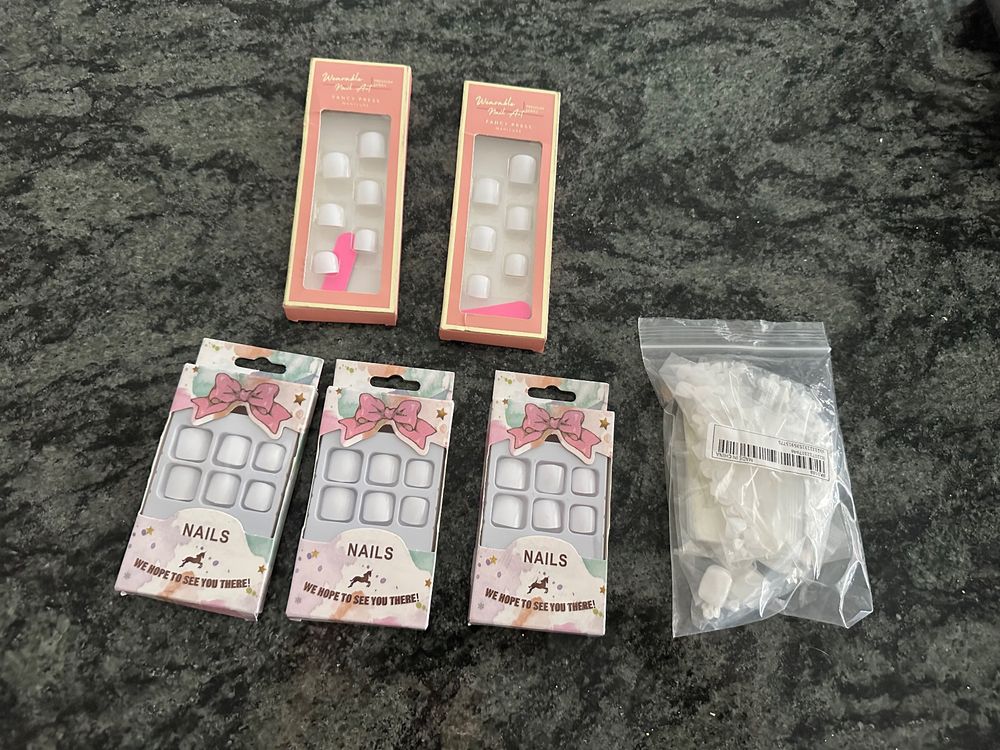 Press On Zehennägel – French Tip Kurz, Wiederverwendbar, Nude Pink, 12 Größen