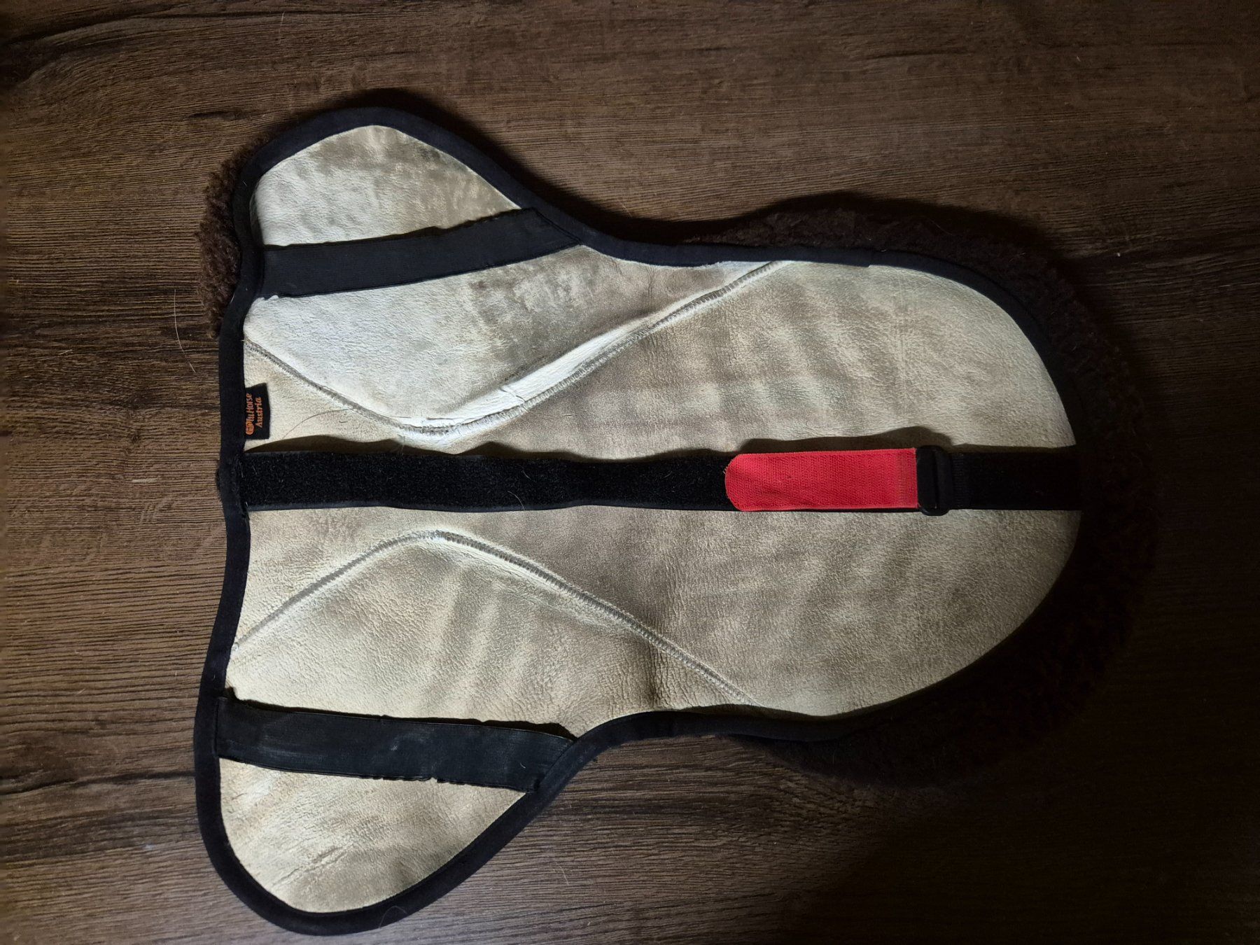 Christ Selle & Accessori: Lammfell Sitzbezug Sattelüberzug – Usato da Meggen venduto da Orrinka20 1