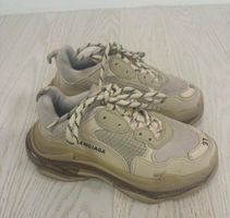 Balenciaga Triple S beige