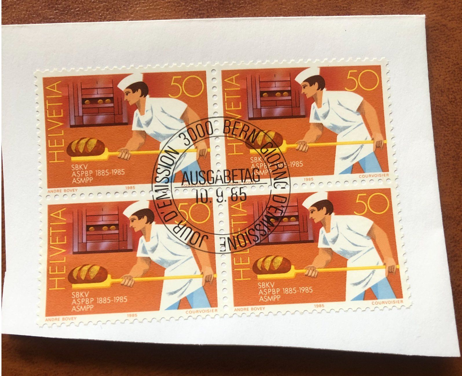 Tutti i francobolli: 4 er Block Nr.717 mit Papier Stempel Bern    – Usato da Aarau venduto da Billa007