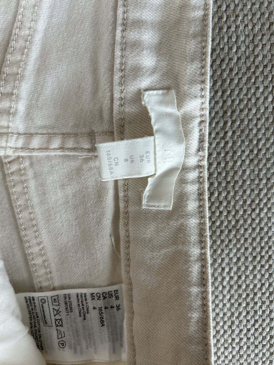 H&M Jeans: H&M short beige size 36 – Neu (gemäss Beschreibung) aus Epalinges von kat_lyp6 1