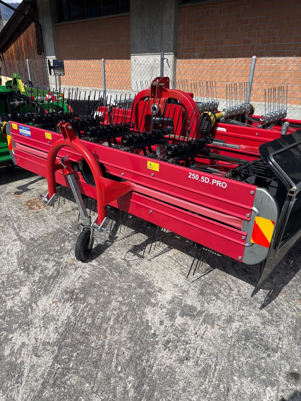 Tutte le macchine: Bandrechen Molon 250.5D Pro – Usato da Meiringen venduto da LMMLandmaschinenGmbH