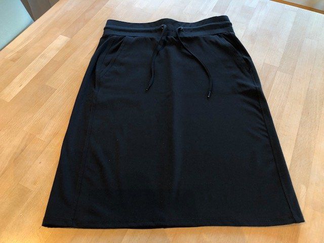 Gonne: Olsen Marken-Rock, Gr. 36 – Nuovo (secondo la descrizione) da Berg am Irchel venduto da EsHiWa 6