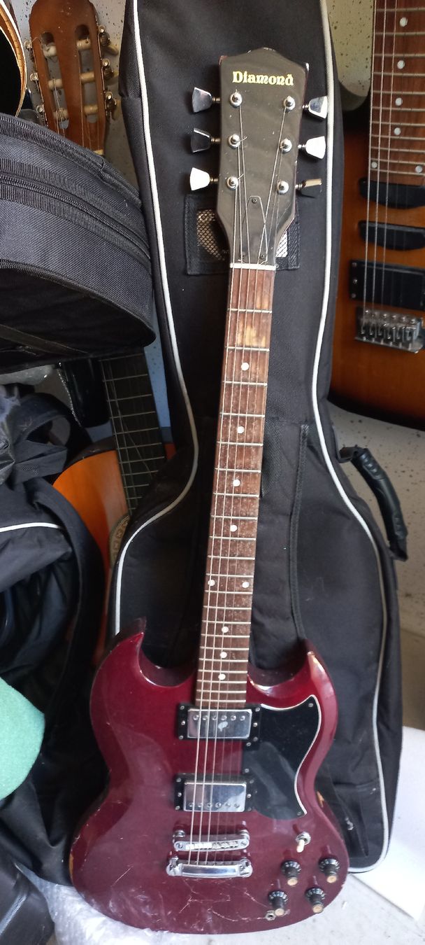 Strumenti musicali: div. Gitarren ab Fr. 60.- / stk. – Usato da Schaffhausen venduto da raj_f5dm 3