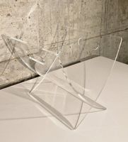 Plexiglas Zeitungsständer – Design