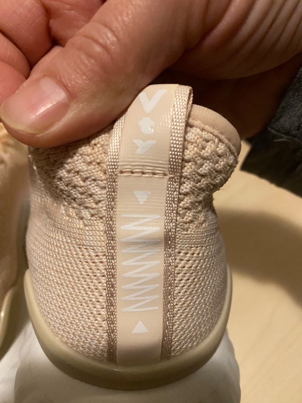 Scarpe da donna: Vty Damen Sneaker, Gr. 38, Rosa – Usato da Dietikon venduto da Enio1 2