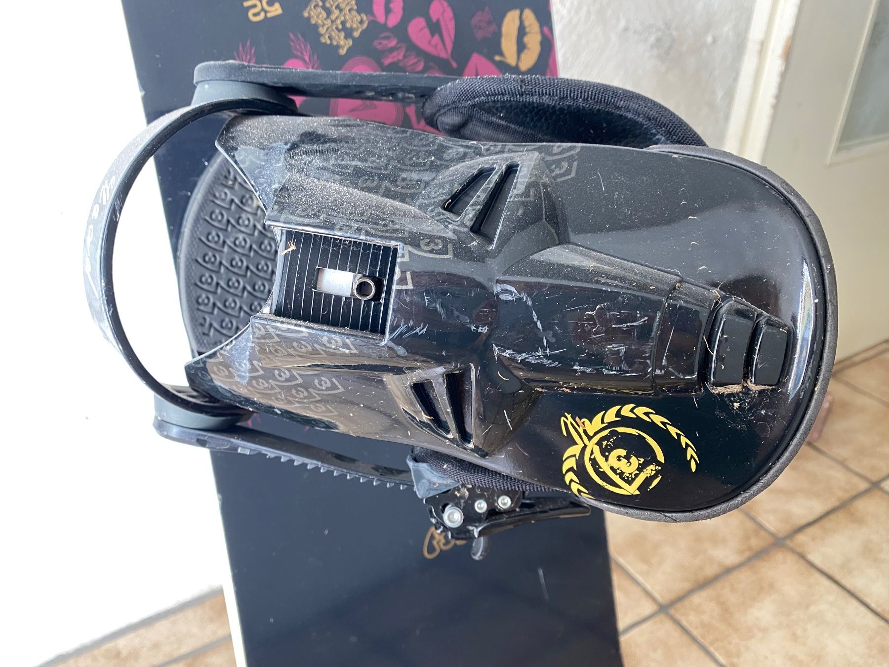 Snowboard Nitro Boards: Snowboard nitro et fixations head – Gebraucht aus La Neuveville von e_perriard 2