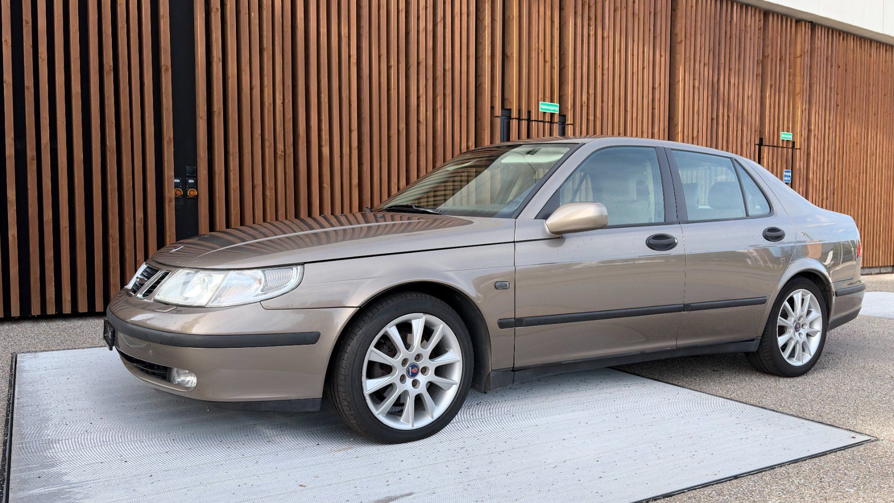 Saab Autos: Saab 2.0t Aut. El.Sitze – Gebraucht aus Rheinfelden von gth_wd5m 1