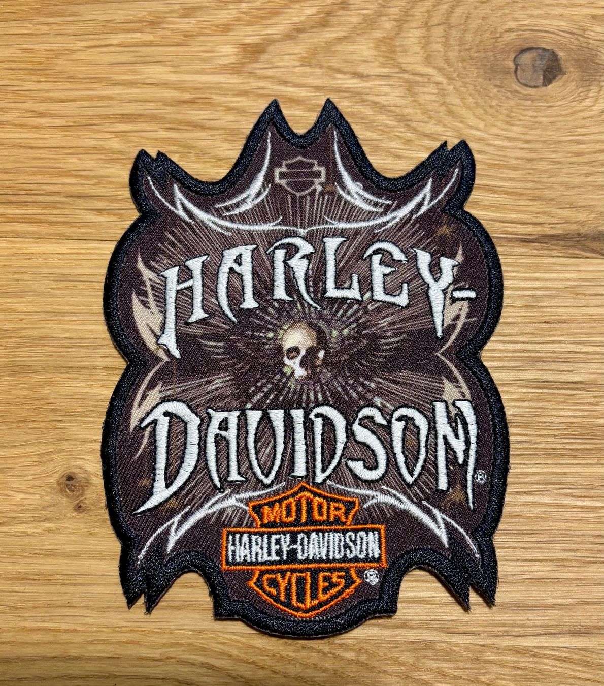 Harley-Davidson Toppe: Écusson Harley-Davidson skull – Usato da Losone venduto da courrier