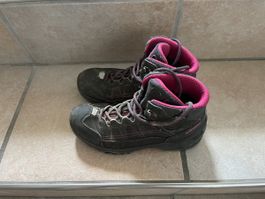 Lowa Kinderwanderschuhe zu verkaufen. Grösse 35