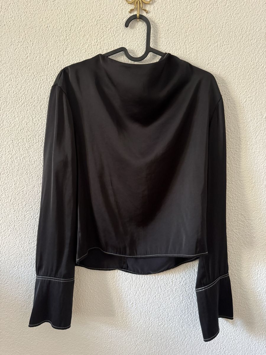 H&M Blusen: Bluse – Gebraucht aus Effretikon von ajl_rwt5