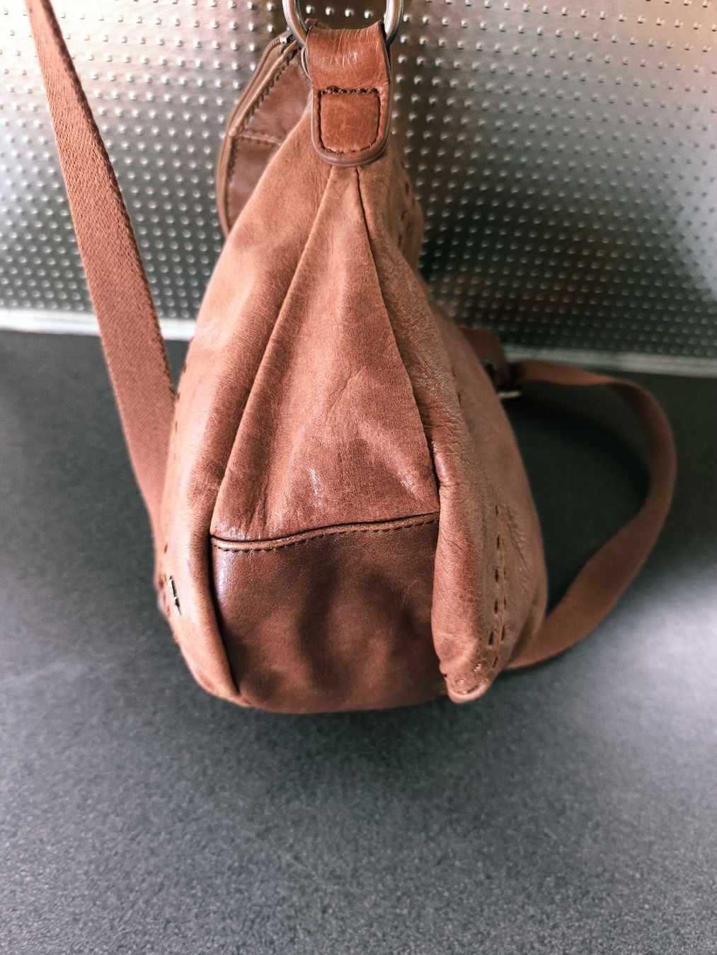 Borse da donna: Original the sak Lederumhängetasche – Usato da Schaffhausen venduto da gab_v5qf 6