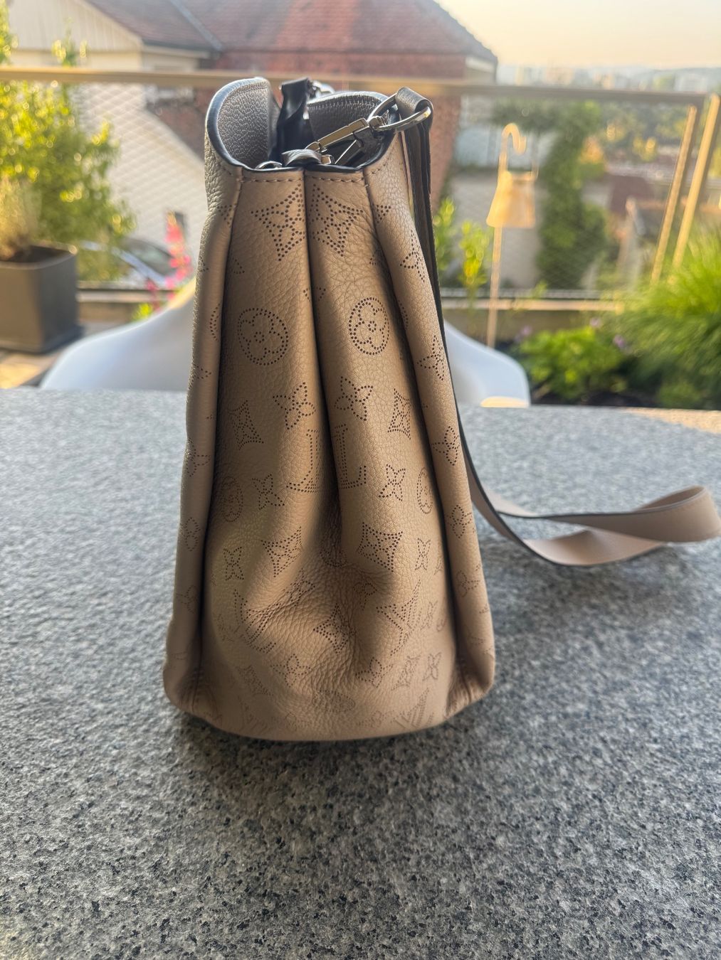 Louis Vuitton Borse da donna: Louis Vuitton Babylone PM Mahina Leder – Usato da Rombach venduto da Regig 2