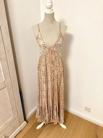 Süsses Sommerkleid von NKN Nekane Gr. S