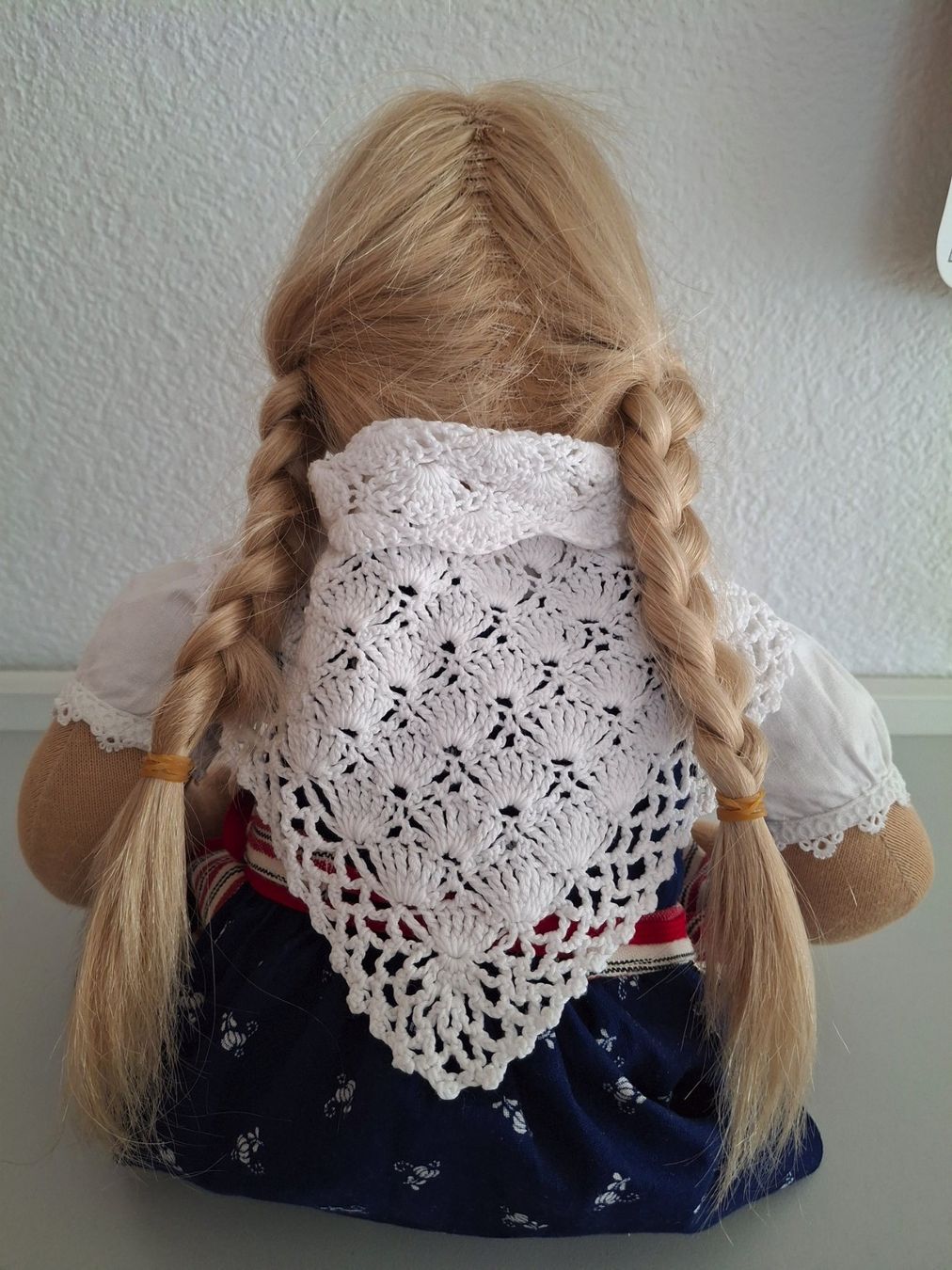 Puppen: Trachtenpuppe ca. 45 cm Stoff handgemacht – Gebraucht aus Wittnau von Onyx73 2