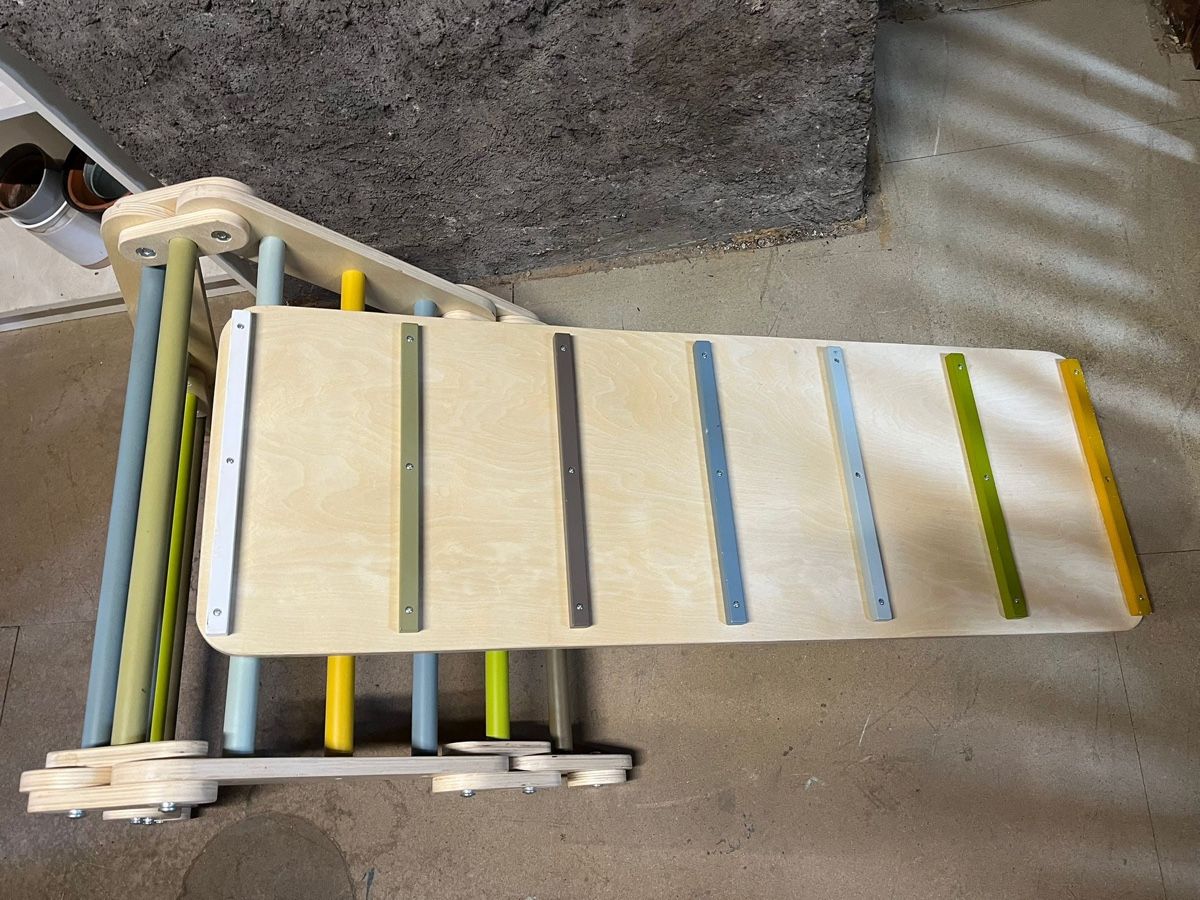 Kletterwände & Klettergriffe: 2-teiliges Montessori Kletterdreieck mit Rutsche – Neu (gemäss Beschreibung) aus Zürich von bom_c25d 4
