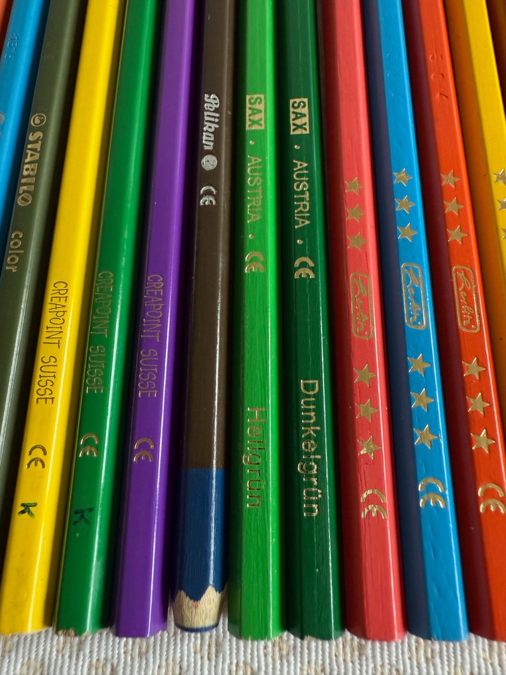 Stabilo Matite, matite colorate & gessi: Stabilo, Lerlitz etc. -  37 crayons de couleur – Usato da Sion venduto da accroshoes 2