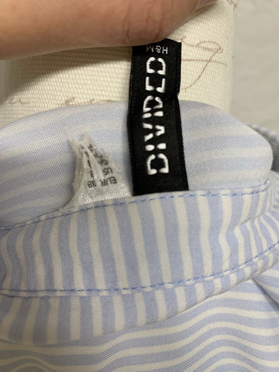 H&M Camicette: H&M Sommer Bluse, gestreift, hellblau/weiss, Gr. 38 – Usato da Niederrohrdorf venduto da mitchelicious 2