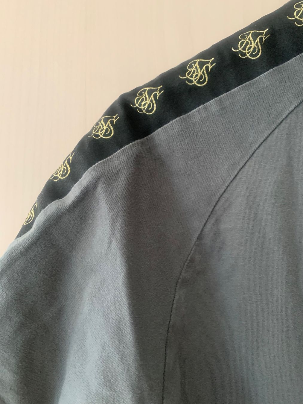 Siksilk T-shirt: T-Shirt SikSilk grau, Grösse M – Usato da Rosshäusern venduto da MiJoDoOl 3