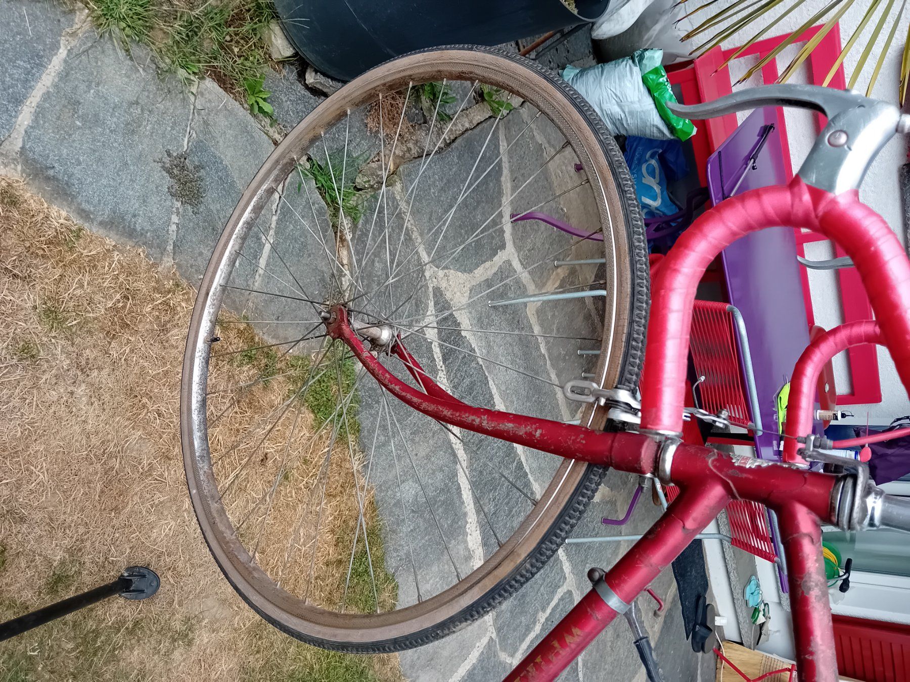 Biciclette: Vintage ELSWICK ENGLAND Bicycle Red Needs Restoration – Difettoso da Bern venduto da This_that_other_all 4
