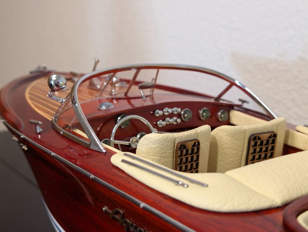 Riva Aquarama Holz Modellboot – Handgefertigt – Luxus Deko (Neu und ...