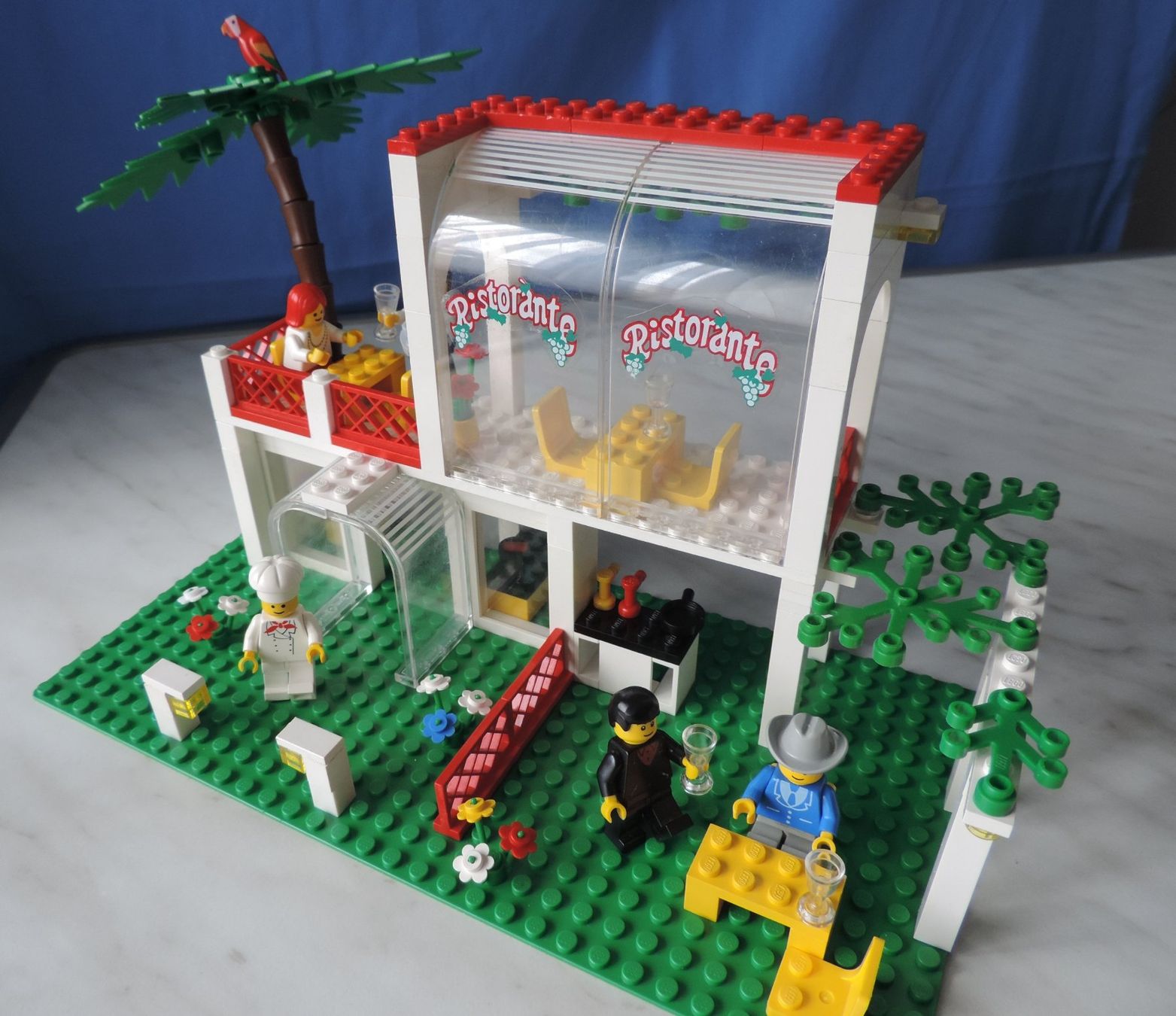 Lego Giocattoli: Breezeway Cafe, Set 6376 (1990) – Usato da Burgdorf venduto da ursla50 2