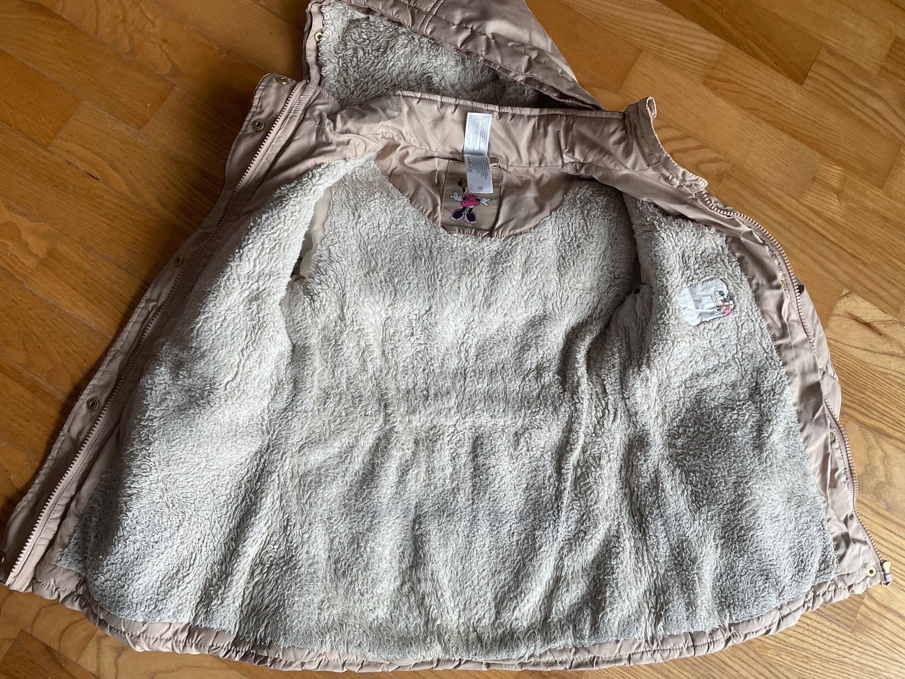 C&A Vestes & Manteaux: Winterjacke Mantel Gr 122 Disney – D'occasion à Aesch ZH par Goonies_1 6