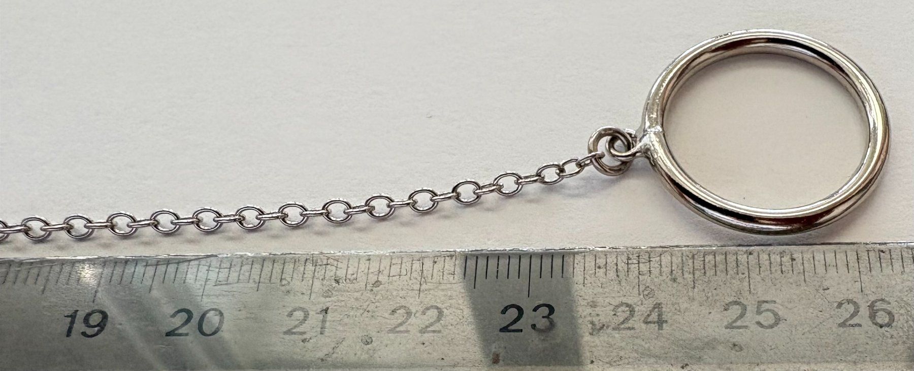 Kit bricolage: HÄCKELNADEL MIT KETTE UND RING – Nuovo (secondo la descrizione) da Ostermundigen venduto da wini63 5