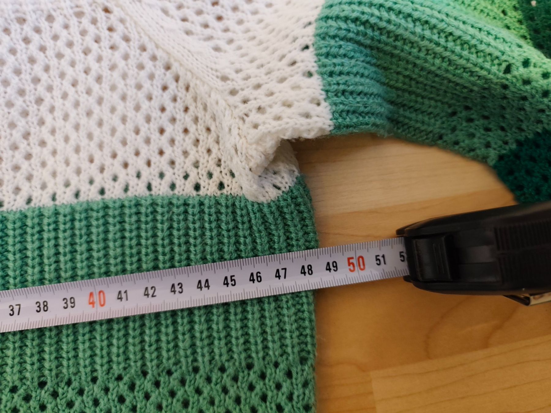 Maglioni & Felpe: Pullover, Grün/Weiss, Grösse 38, Top! – Usato da Eschenbach LU venduto da Orchi 2