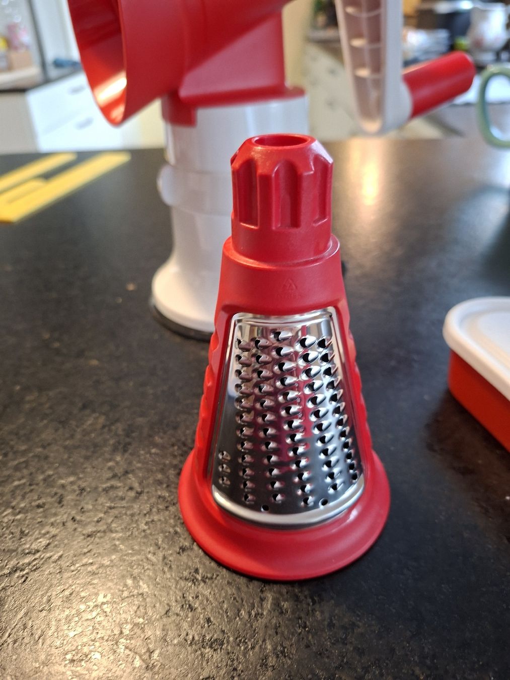 Tupperware Elettrodomestici da cucina: Tupperware FusionMaster System Reibe  – Nuovo (secondo la descrizione) da Meinisberg venduto da Destiny1972 2