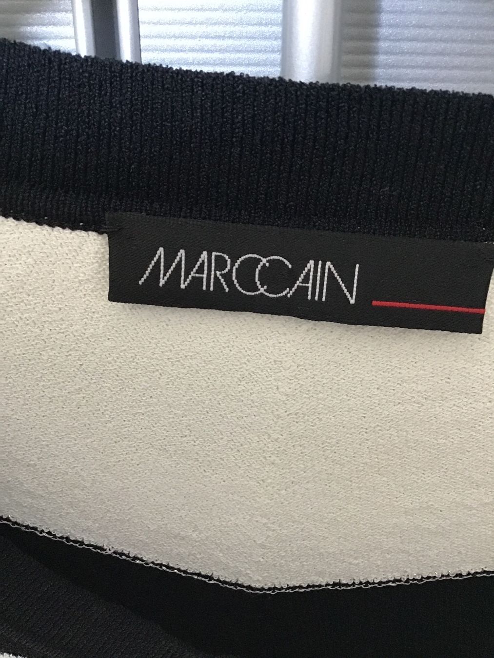 Marc Cain Maglioni & Felpe: Sommerpullover Marc Cain Streifen mit Blume Grösse 1 – Usato da Glattfelden venduto da ire_w6h2 2