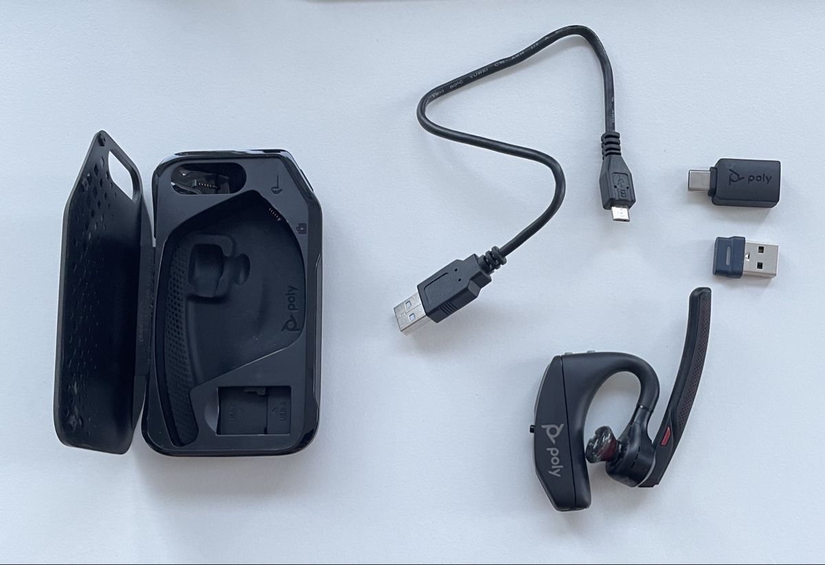 Cuffie: Poly Voyager 5200+ Headset mit Ladeetui – Usato da Zürich venduto da j9fan 1