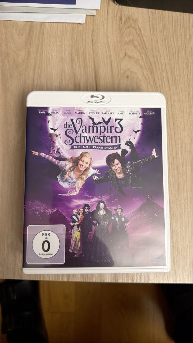 Alle DVDs: Blu-ray: Die Vampirschwestern 3 - Reise nach Transsilvanien – Neu (gemäss Beschreibung) aus Rickenbach SO von martink79