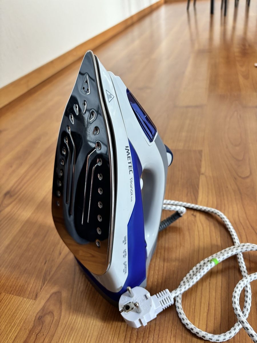 Ferri da stiro: Ferro da stiro IMETEC Titanox Plus 2000W – Usato da Embrach venduto da arg_wy2k