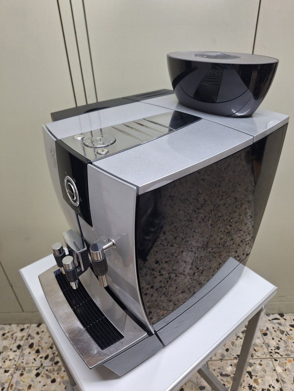 Jura Macchine per caffè & Macchine per espresso: Machine à café JURA XJ6 – Difettoso da Laconnex venduto da Patkek29 2