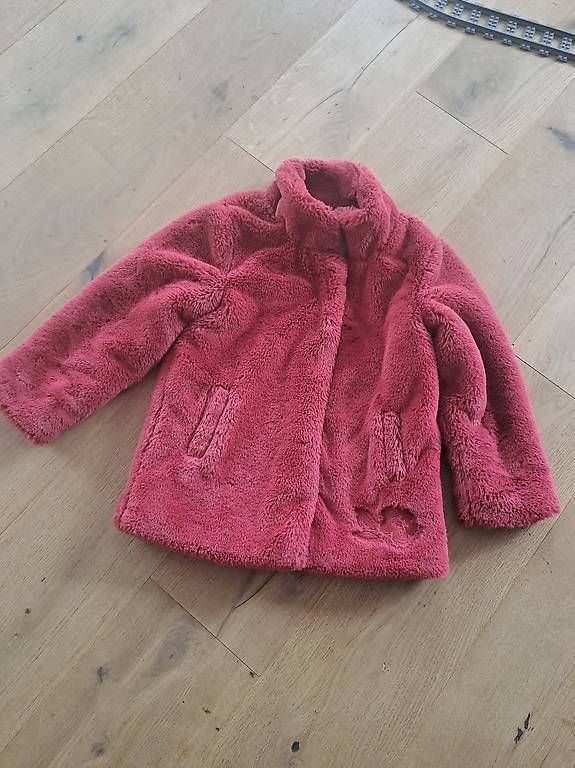 Vestes & Manteaux: Wintermantel Mädchen 116 – D'occasion à Winterthur par Ninosch02